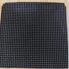 <a href=http://m.aircooling.cn/fwzhxt/ target=_blank class=infotextkey>蜂窩活性炭</a>多少錢一立方米的